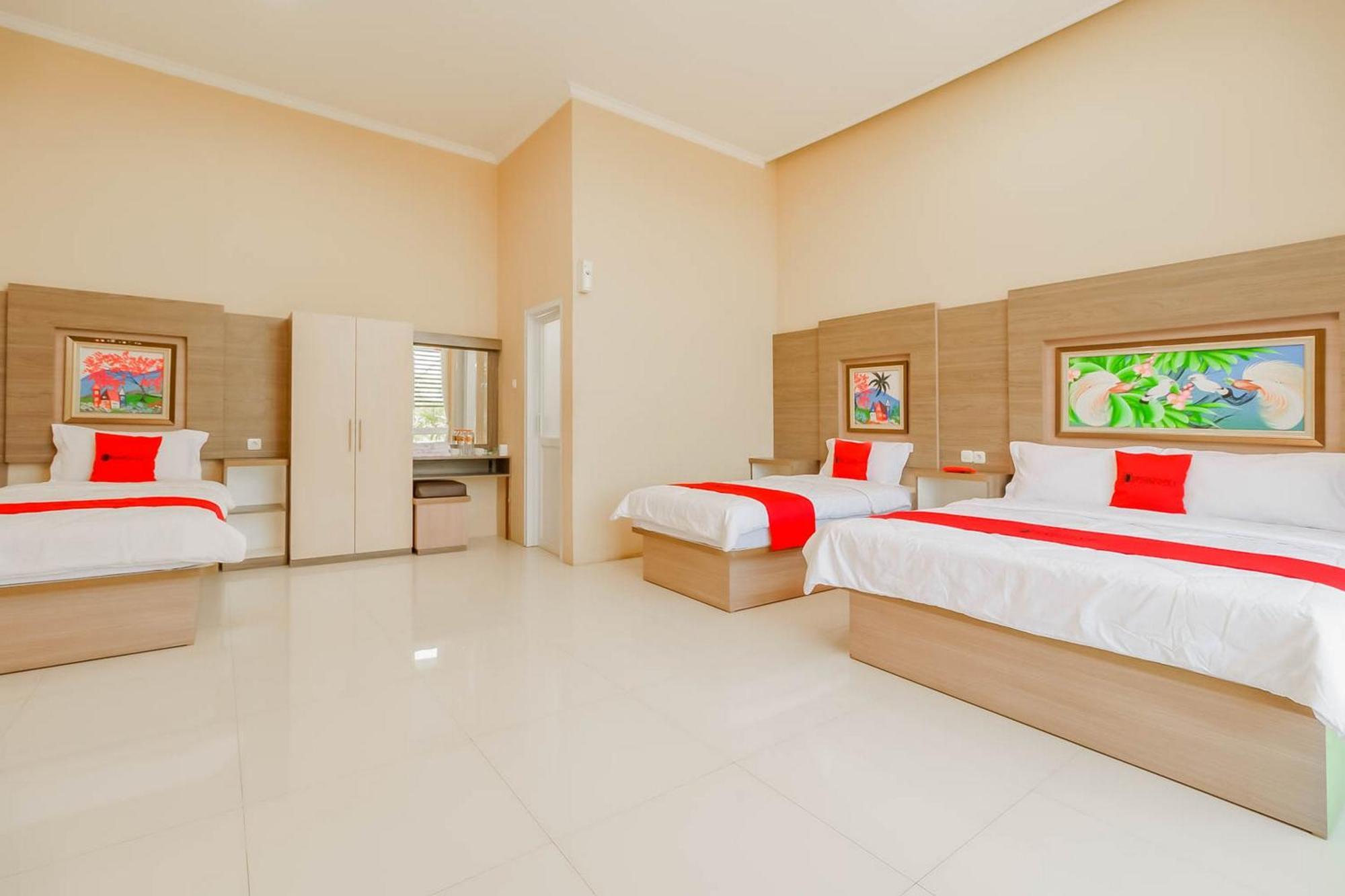 Reddoorz Resort Premium @ Sangkan Hurip Kuningan Extérieur photo