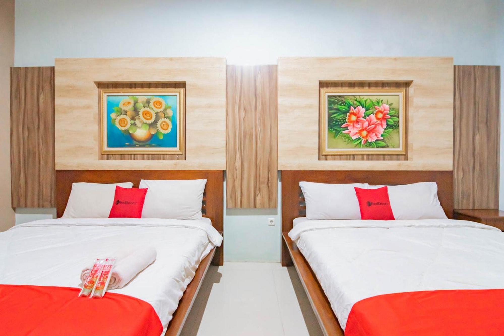 Reddoorz Resort Premium @ Sangkan Hurip Kuningan Extérieur photo