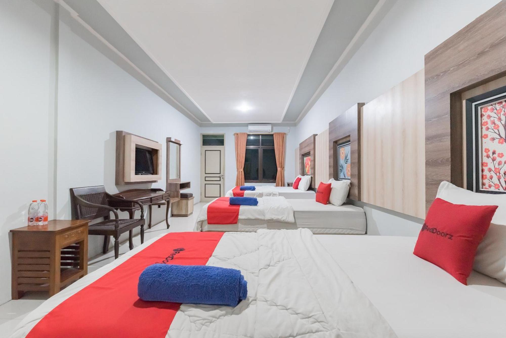 Reddoorz Resort Premium @ Sangkan Hurip Kuningan Extérieur photo