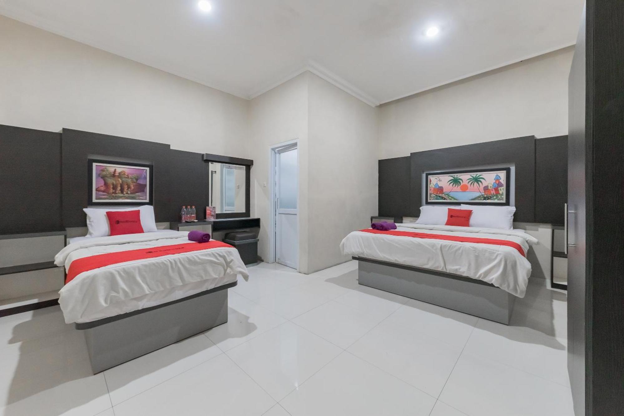 Reddoorz Resort Premium @ Sangkan Hurip Kuningan Extérieur photo