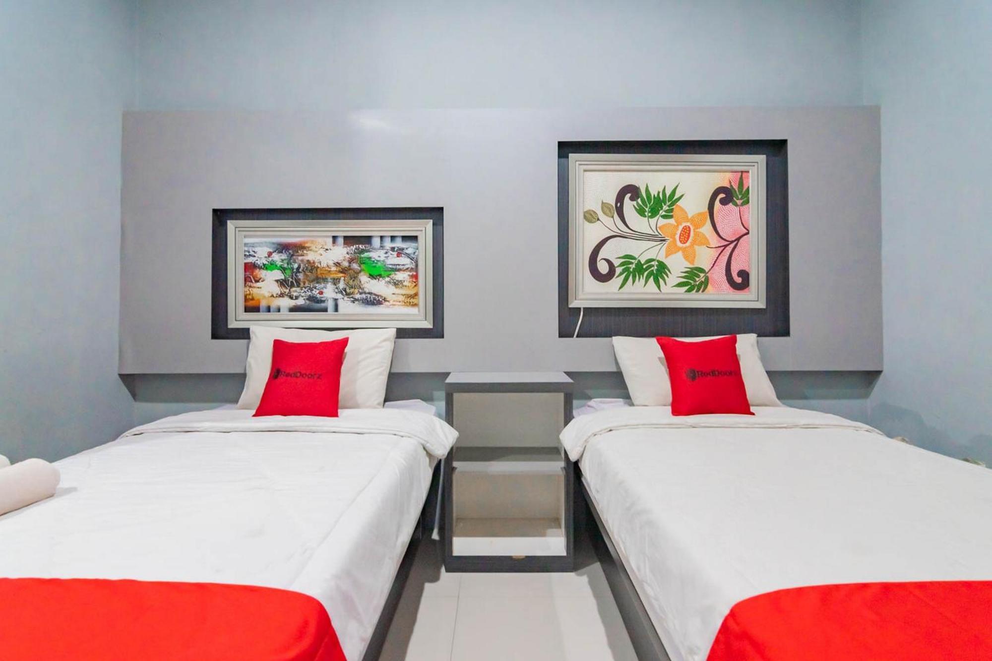 Reddoorz Resort Premium @ Sangkan Hurip Kuningan Extérieur photo
